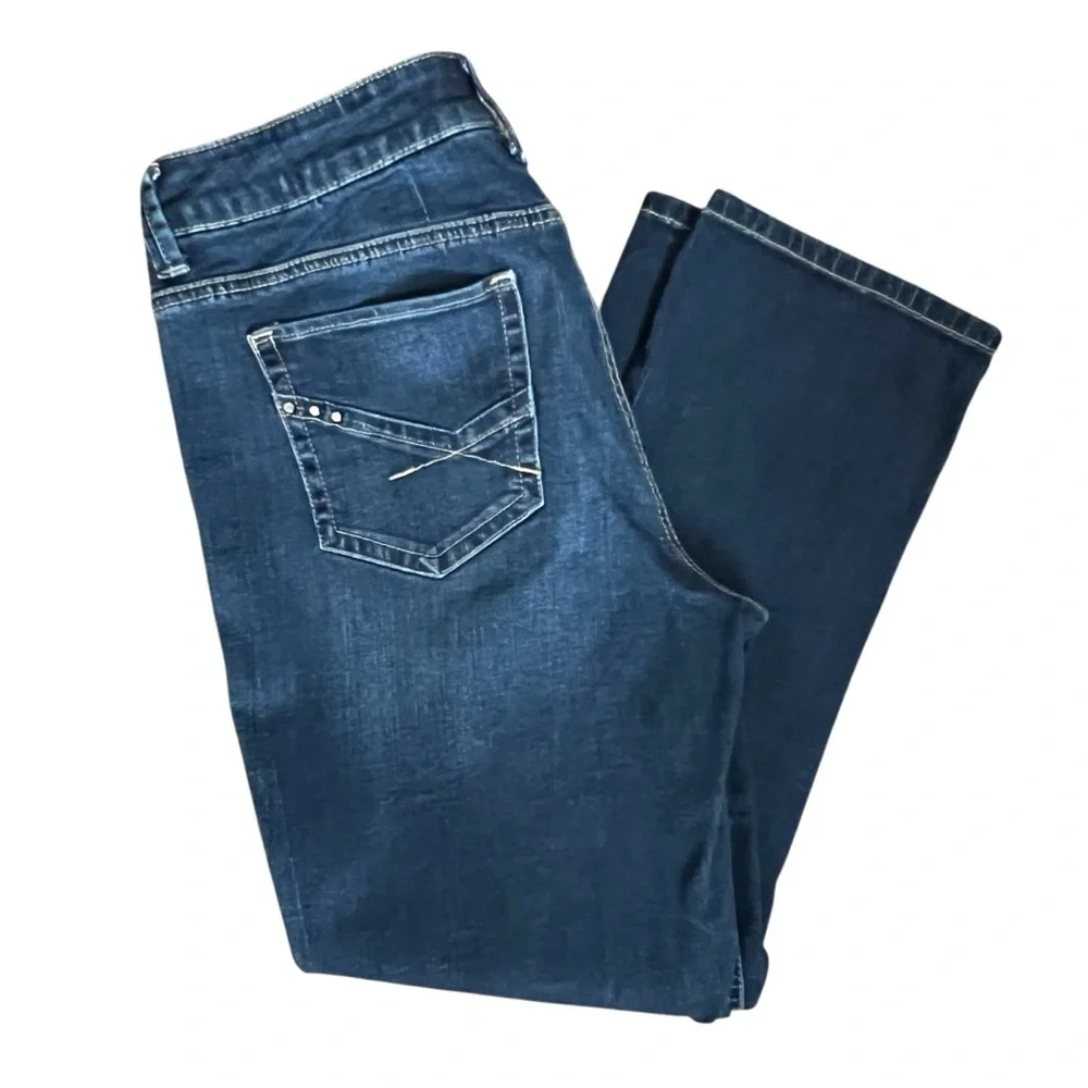 Chico's Dark Blue Straight Leg Cropped Jeans C209 - Picture 3 of 8